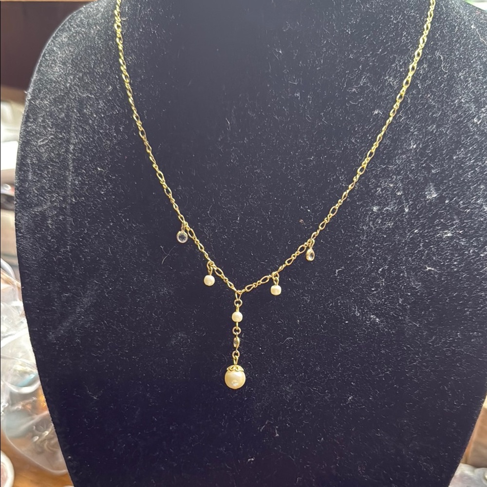 Elegant Gold Pearl Necklace